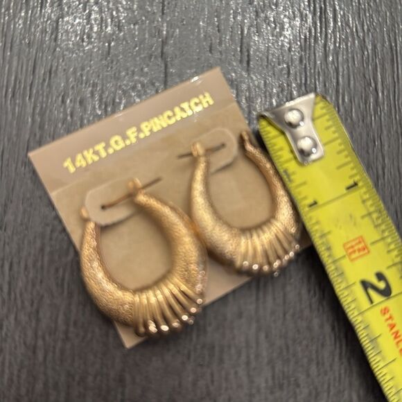 Fashion 14K Gold-Filled Crescent Hoop‎ Earrings | Textured & Ridged Design NWT - Picture 5 of 6